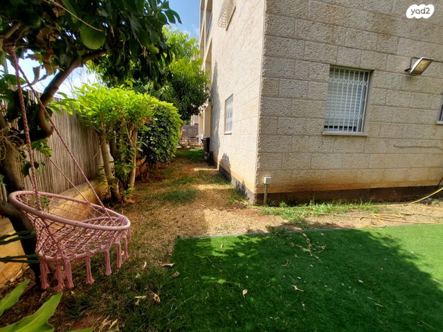 דירת גן, שדרות בגין, נוף הדר, כפר יונה