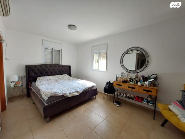 דירת גן, שדרות בגין, נוף הדר, כפר יונה