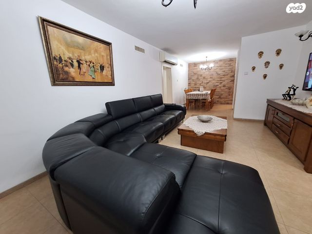 דירת גן, השופטים, אחוזת כנרת, טבריה