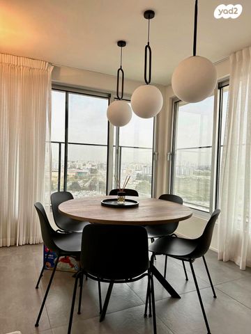 דירה, הרצליה ב', הרצליה