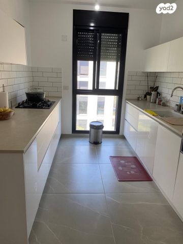 דירה, הדר, רמת השרון