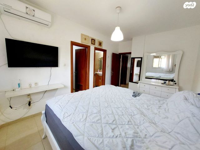 דו משפחתי, כפר יונה