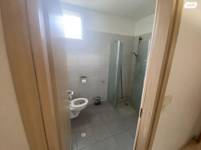 בית פרטי/ קוטג', אביב, ראש העין