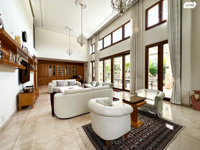 בית פרטי/ קוטג', ברק 11, הרקיע, הגולף, קיסריה