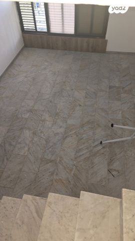 גג/ פנטהאוז, משה סנה, קרית שרת מזרח, חולון