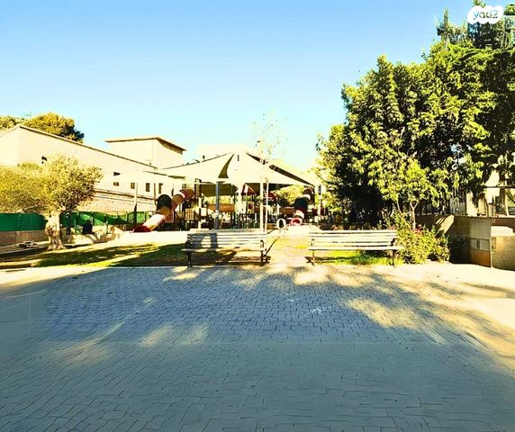 דירה, גדעון, ירושלים