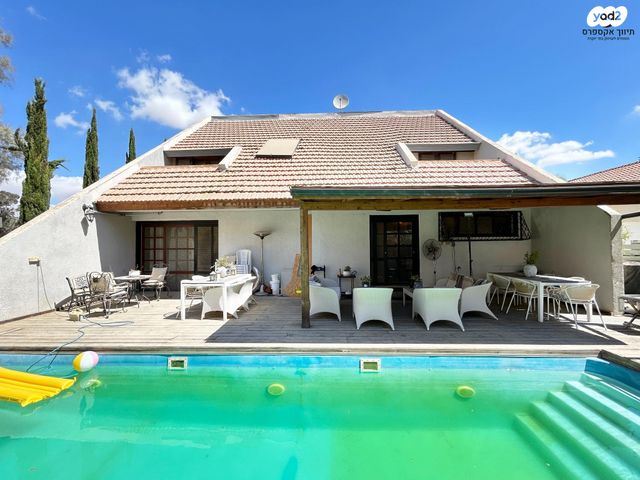 בית פרטי/ קוטג', עומר