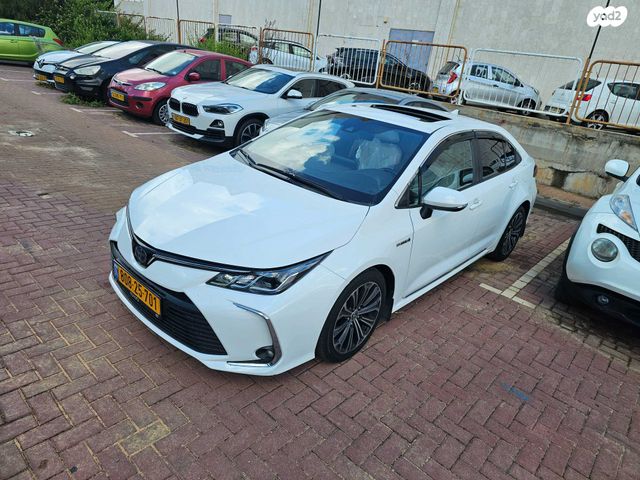 טויוטה קורולה