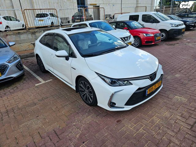 מודעת רכב טויוטה קורולה