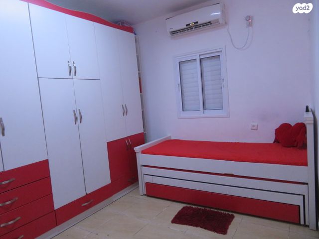 דירה, שדרות הרב מפוניביז 9, מתיתיהו מזרח, מודיעין עילית