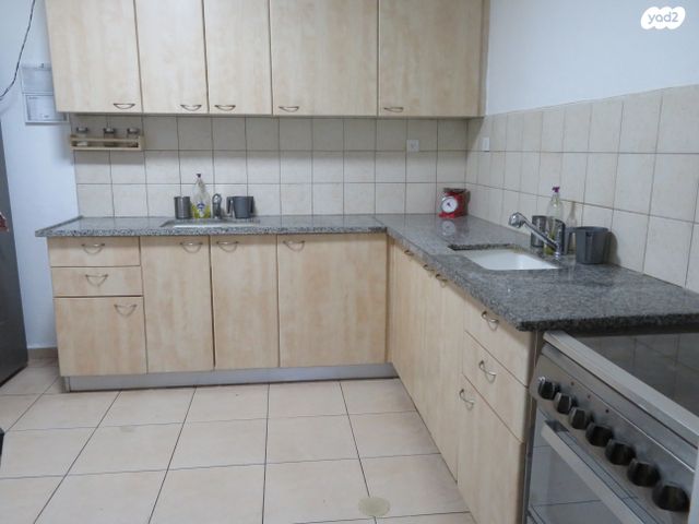 דירה, שדרות הרב מפוניביז 9, מתיתיהו מזרח, מודיעין עילית