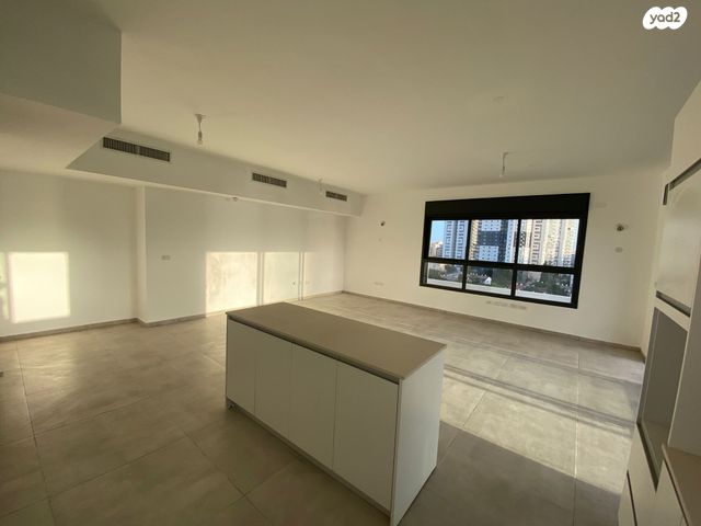 דירה, שלמה המלך 42, צפון מערב מרכז העיר, נתניה