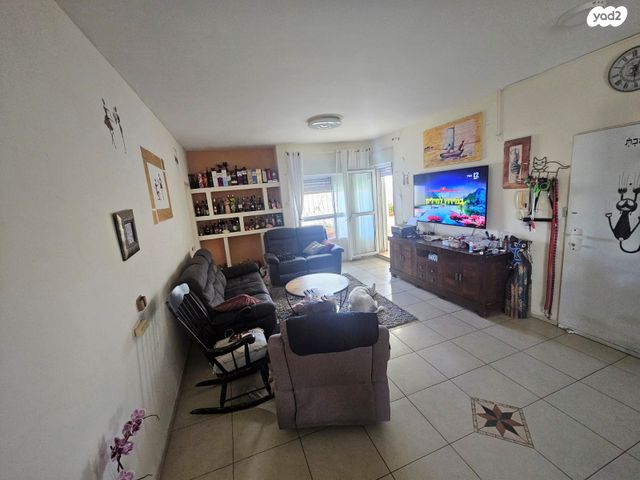 גג/ פנטהאוז, שער הגיא, רמת רבין, כרמיאל