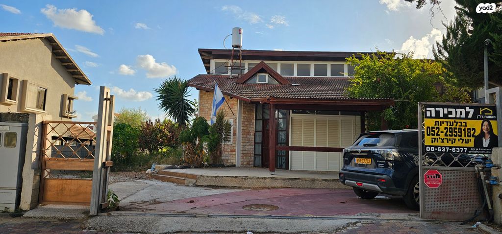 דו משפחתי, נאות הדרים, גן יבנה