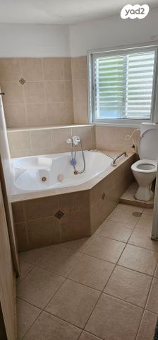 דו משפחתי, נאות הדרים, גן יבנה