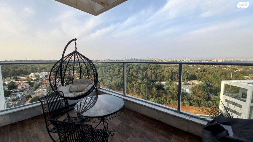 דירה, רמת השרון