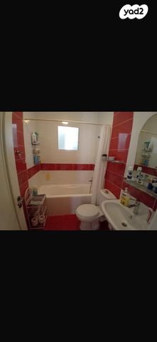 דירה, החרמון, יצחק רבין, צפת