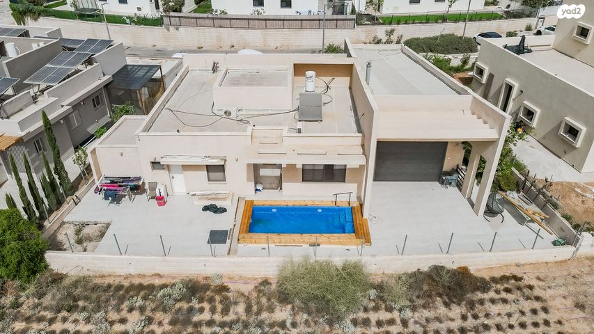 בית פרטי/ קוטג', מיתר / כרמית