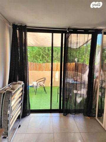 דירה, שיזף, הפרסה, כרמיאל