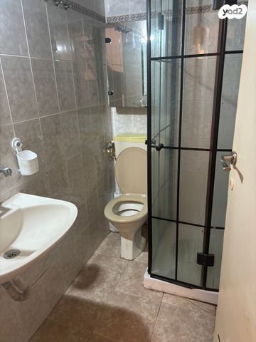 דירה, השלום, הרצליה, חיפה