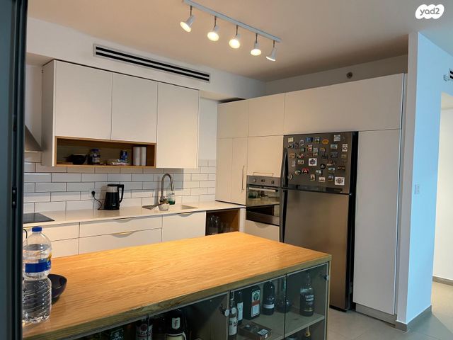 דירה, חיים חפר, הרקפות, ראשון לציון