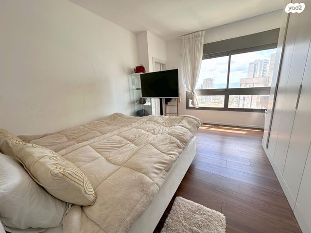 דופלקס, נוף הטיילת, נתניה