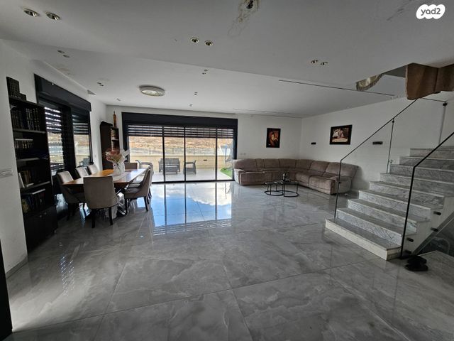 דו משפחתי, החליל, שאר העיר, גבעת זאב