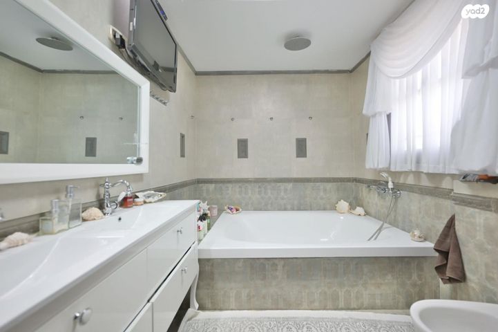 דו משפחתי, ראשון לציון