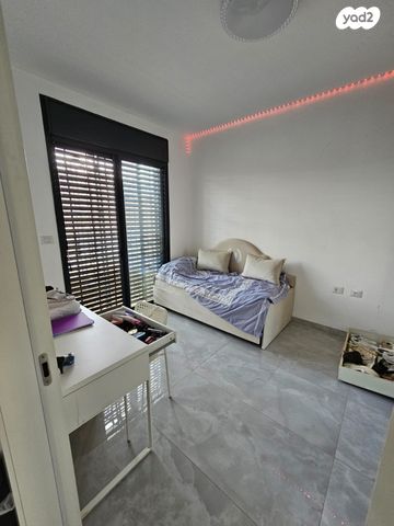 דו משפחתי, החליל, שאר העיר, גבעת זאב