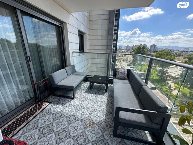 דירה, נעמי שמר, גלי ים, קרית ים