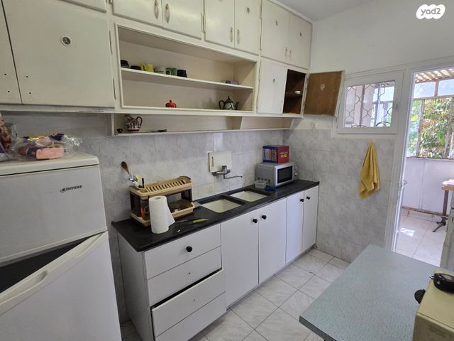 דירה, הרב ניסנבוים 16, קרית משה, ירושלים