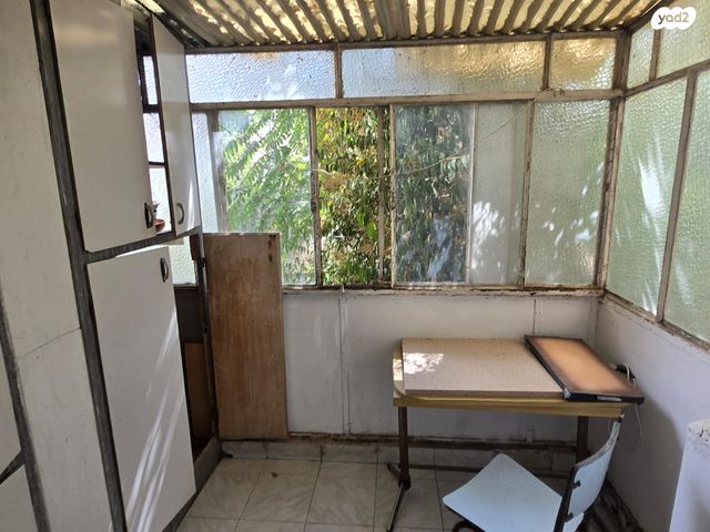 דירה, הרב ניסנבוים 16, קרית משה, ירושלים