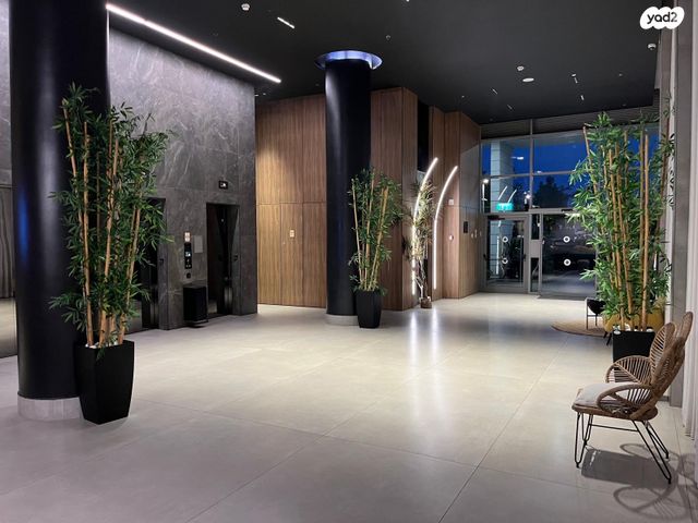 דירה, חיים חפר, הרקפות, ראשון לציון