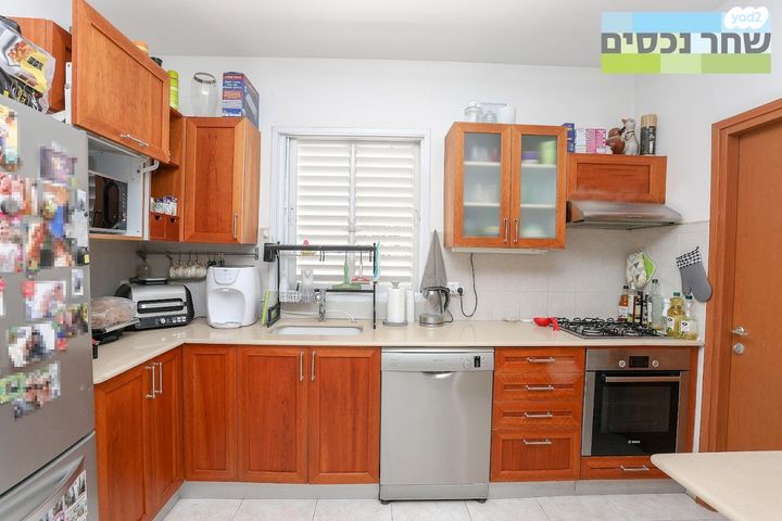 דירה, פועלים א, כפר סבא