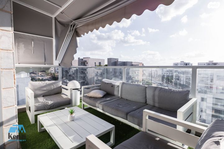 גג/ פנטהאוז, פסגות אפק, ראש העין