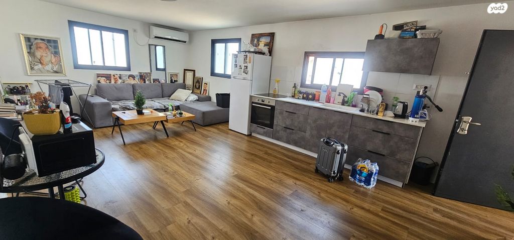 שיכוני המזרח