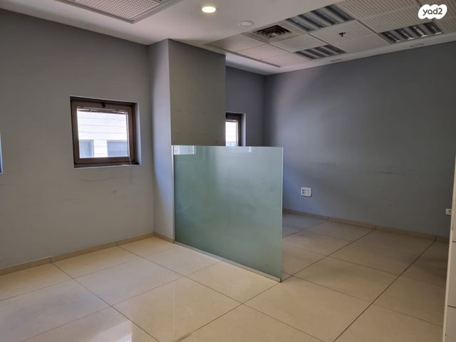 משרדים, שדרות גיבורי ישראל, אזור תעשיה ספיר, נתניה