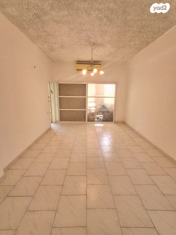 דירה, ביאליק, שכונת בן גוריון, מרכז העיר ג', רמת גן