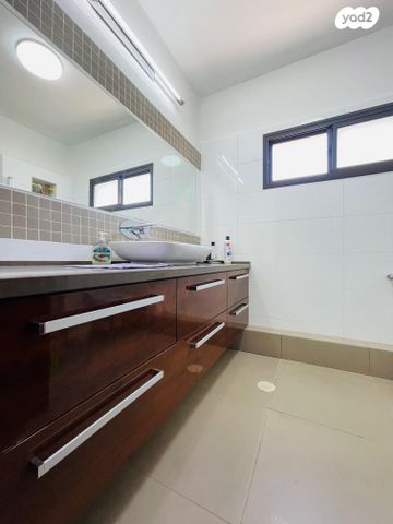 בית פרטי/ קוטג', להבים