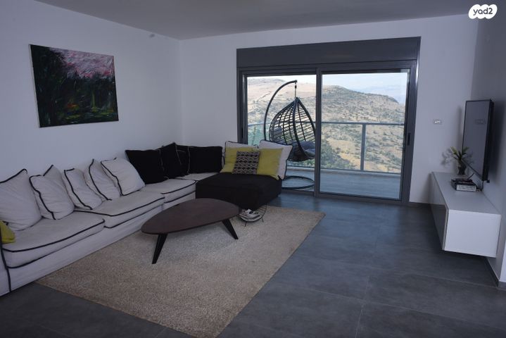 גג/ פנטהאוז, מורן 10, שיכון עובדים, טבריה