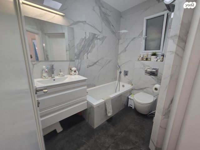 דירת גן, חטיבת הנגב, כרמיאל