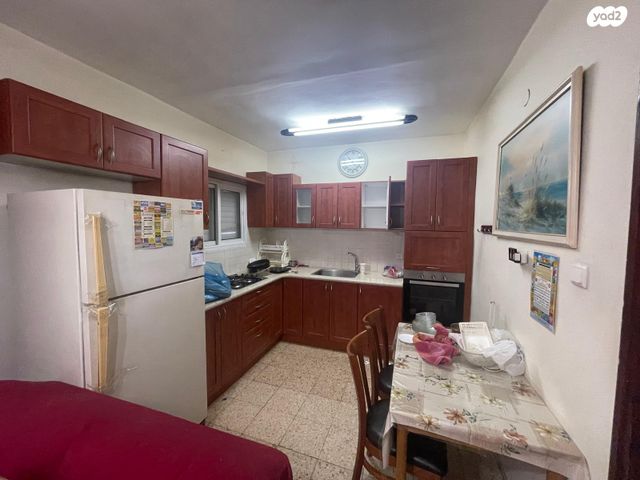 דו משפחתי, הרב צעירי, שעריה, פתח תקווה