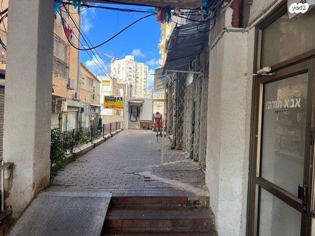 חנויות/ שטח מסחרי, שדרות בנימין, נתניה