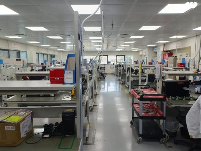 בניין משרדים, שחם 13, שאר העיר, קיסריה