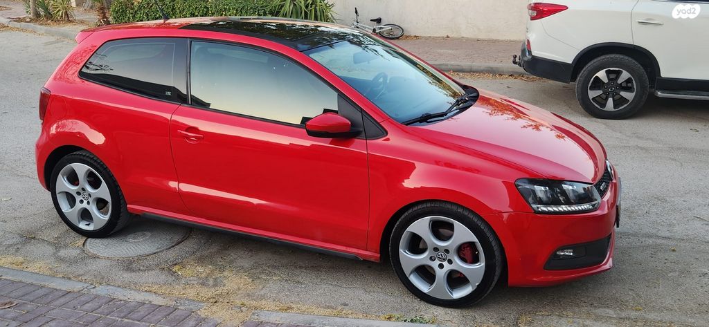 פולקסווגן פולו 