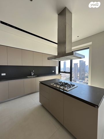 דירה, הרב ניסים, בבלי, תל אביב יפו