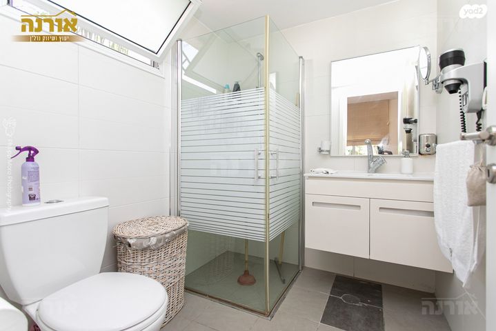 בית פרטי/ קוטג', אנצו סירני, רמת אשכול, חיפה