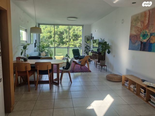 שדרות בן ציון 14