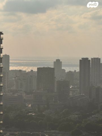 גג/ פנטהאוז, שכונת הראשונים, רמת גן