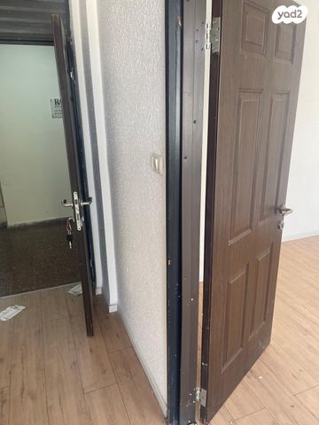 משרדים, הרברט סמואל, מרכז העיר, חדרה